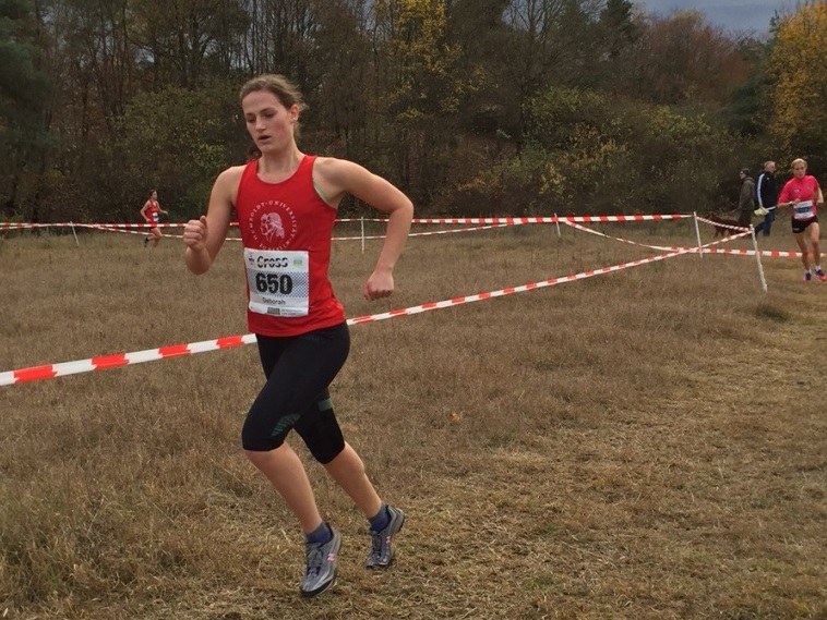 Deborah Schöneborn sorgt für den ersten Hochschulmeistertitel des Jahres 2018 Deborah Schöneborn sorgt für den ersten Hochschulmeistertitel des Jahres 2018