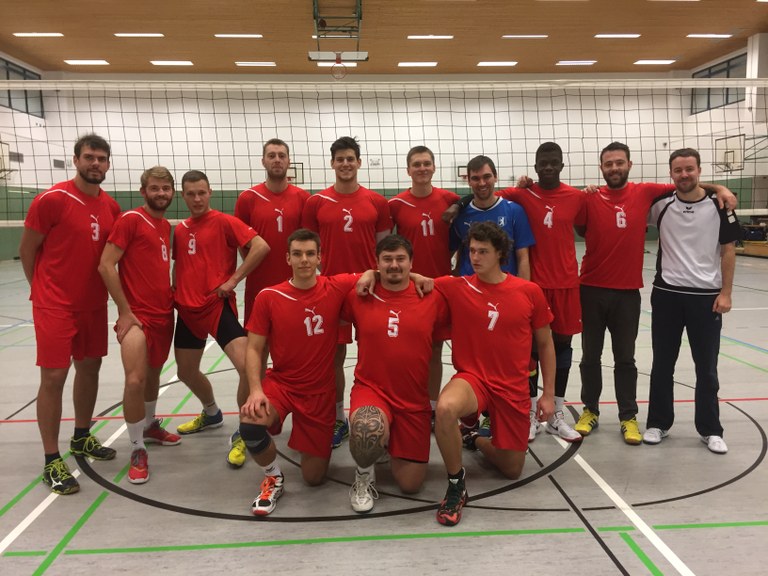 Volleyballer bei DHM Vorrunde erfolgreich Volleyballer bei DHM Vorrunde erfolgreich