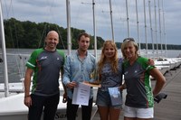 Wanderpokal schmückt für ein Jahr die Humboldt-Universität Berlin