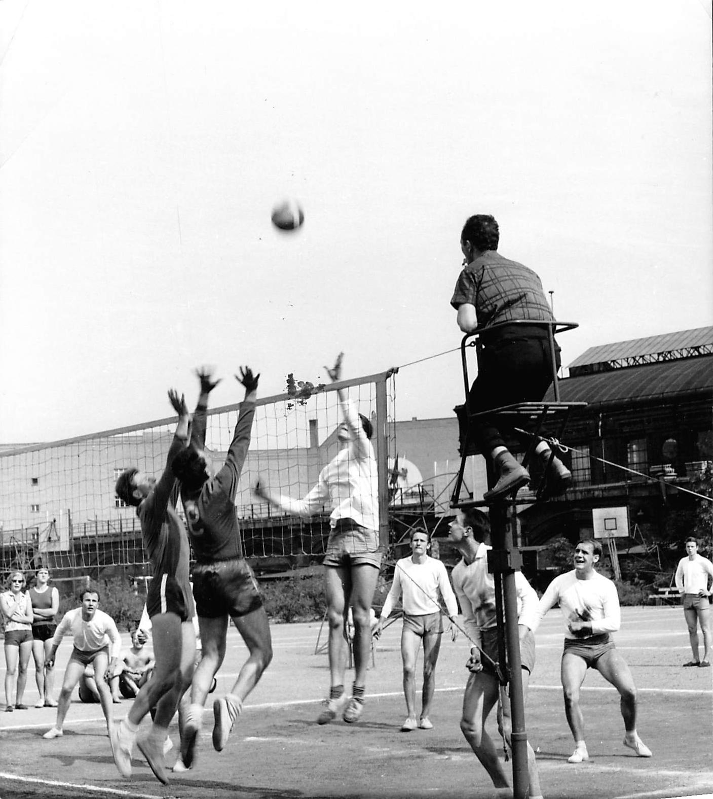 1970-1990 - Volleyball